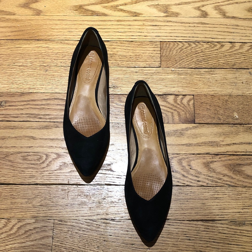 Corso Como Black Suede Pointed Toe Ballet Flats. Size 6.5